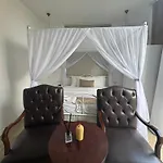 Hotel Flora Boheme Butik Çeşme