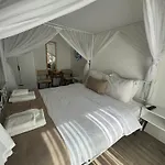 Flora Boheme Butik 5*