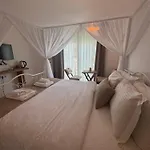 Flora Boheme Butik Hotel 5*