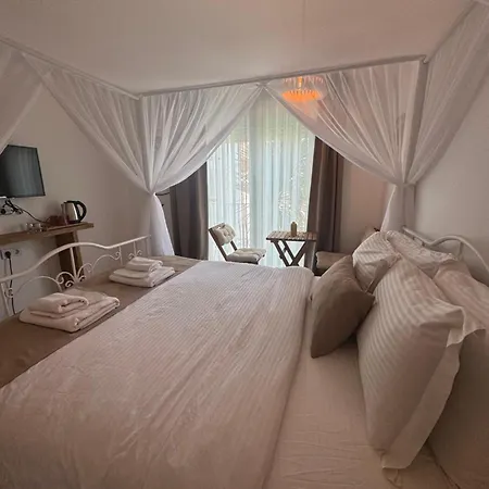 Flora Boheme Butik Hotel 5*