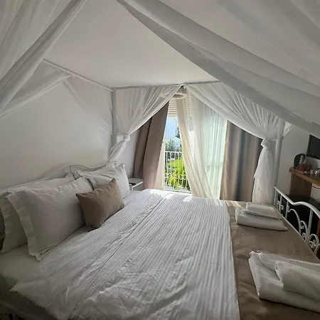 Hotel Flora Boheme Butik 5*