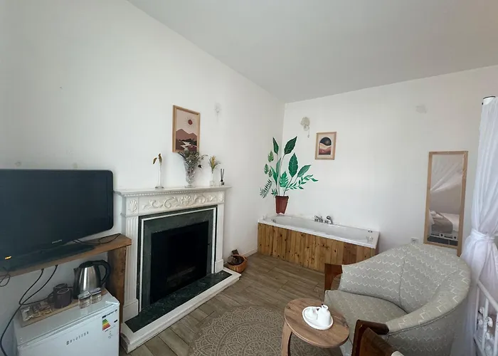 Flora Boheme Butik Hotel