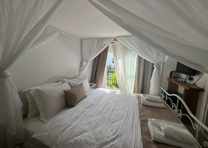 Hotel Flora Boheme Butik *