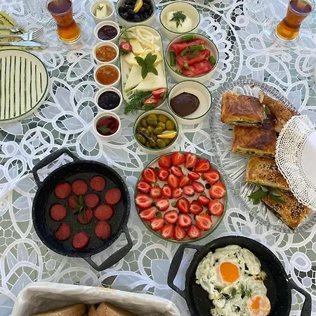 מלון Flora Boheme Butik *