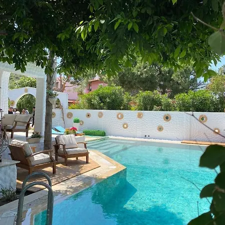 Hotel Flora Boheme Butik Çeşme