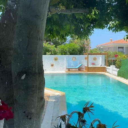 Flora Boheme Butik Çeşme