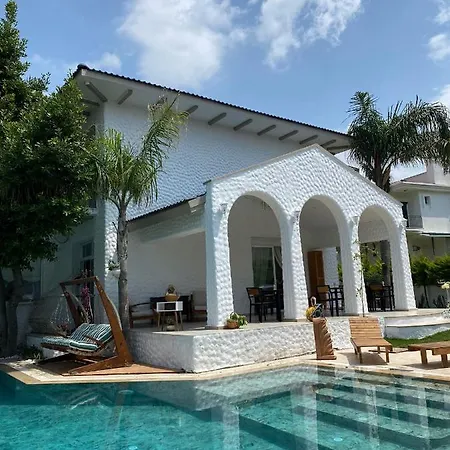 Flora Boheme Butik מלון Çeşme