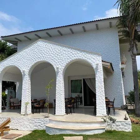 מלון Flora Boheme Butik