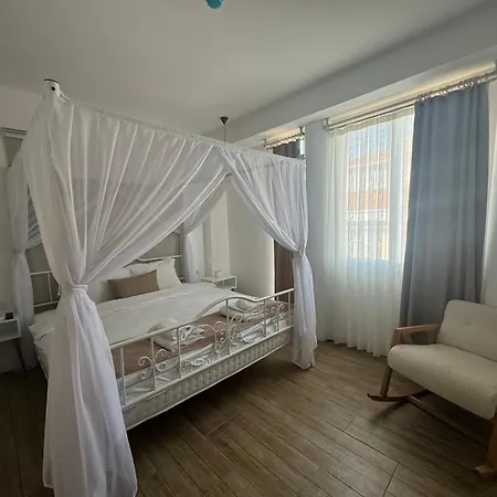 Hotel Flora Boheme Butik Cesme