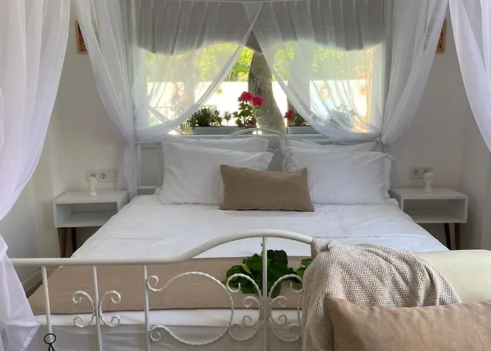 Flora Boheme Butik Отель