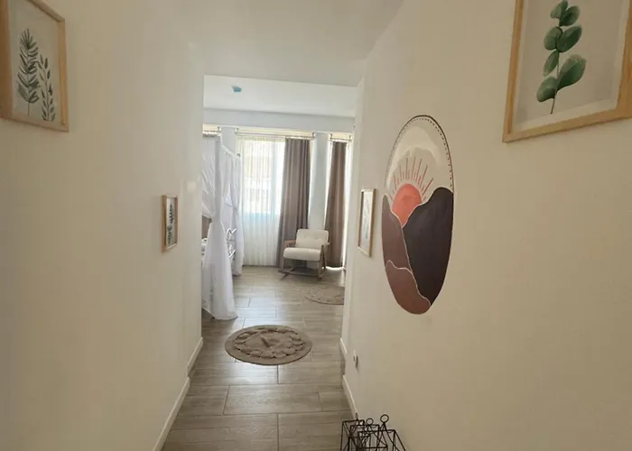 Flora Boheme Butik Кешме