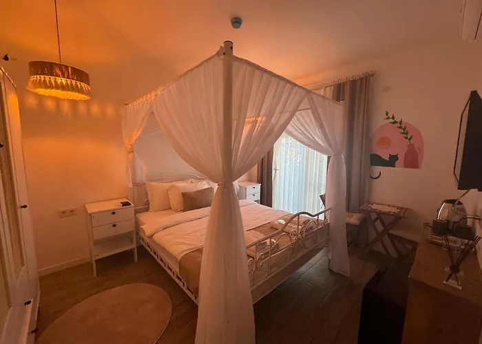 Flora Boheme Butik Отель